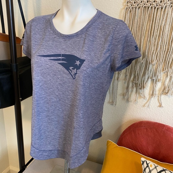 Under Armour | NE Patriots Graphic Tee - Picture 3 of 3
